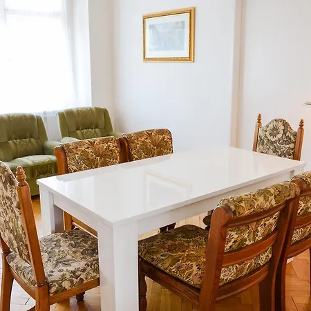 Appartement Budget Charles Square *