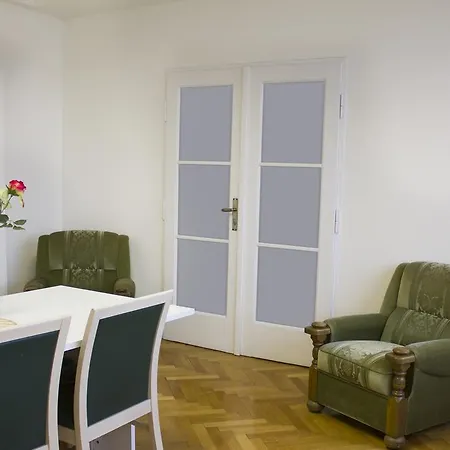 Appartement Budget Charles Square Praag