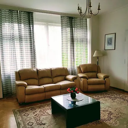 Budget Charles Square Praag